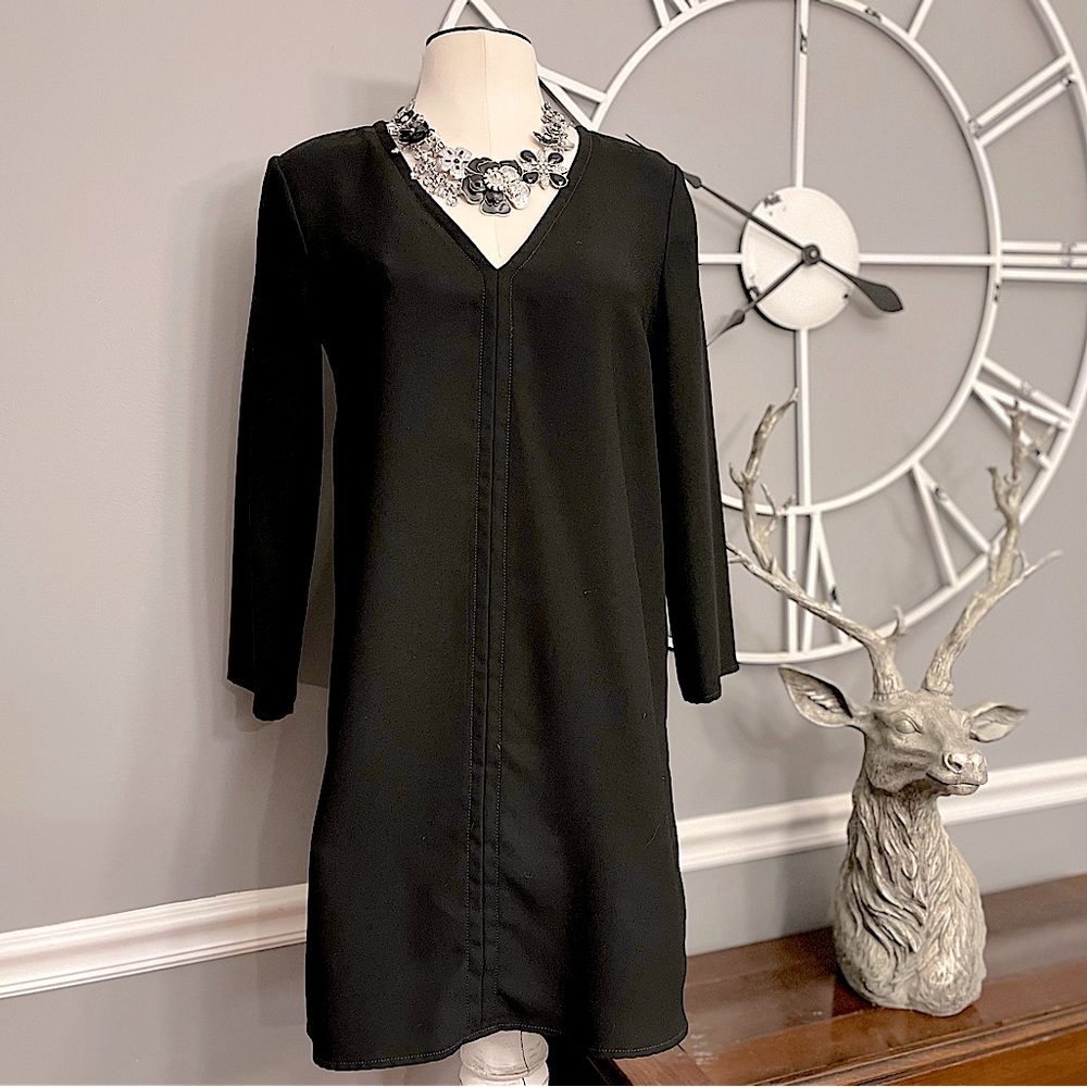 GAP Classic Little Black Dress